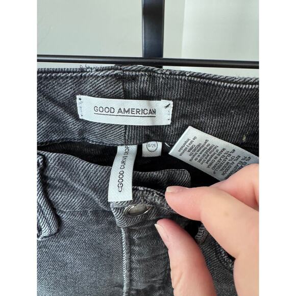 Good American Good Curve Crop Skinny Jeans - Picture 4 of 7